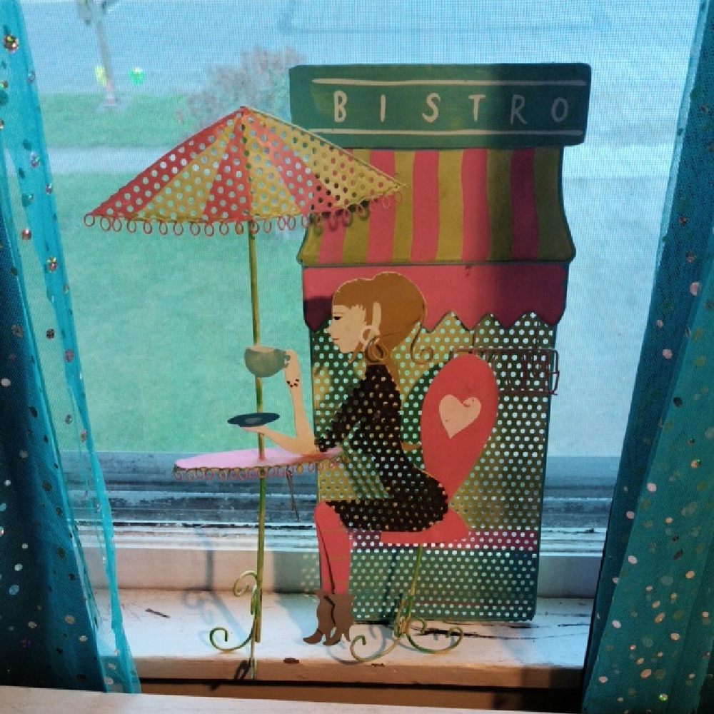 Chic Bistro Stand/Lean To Art